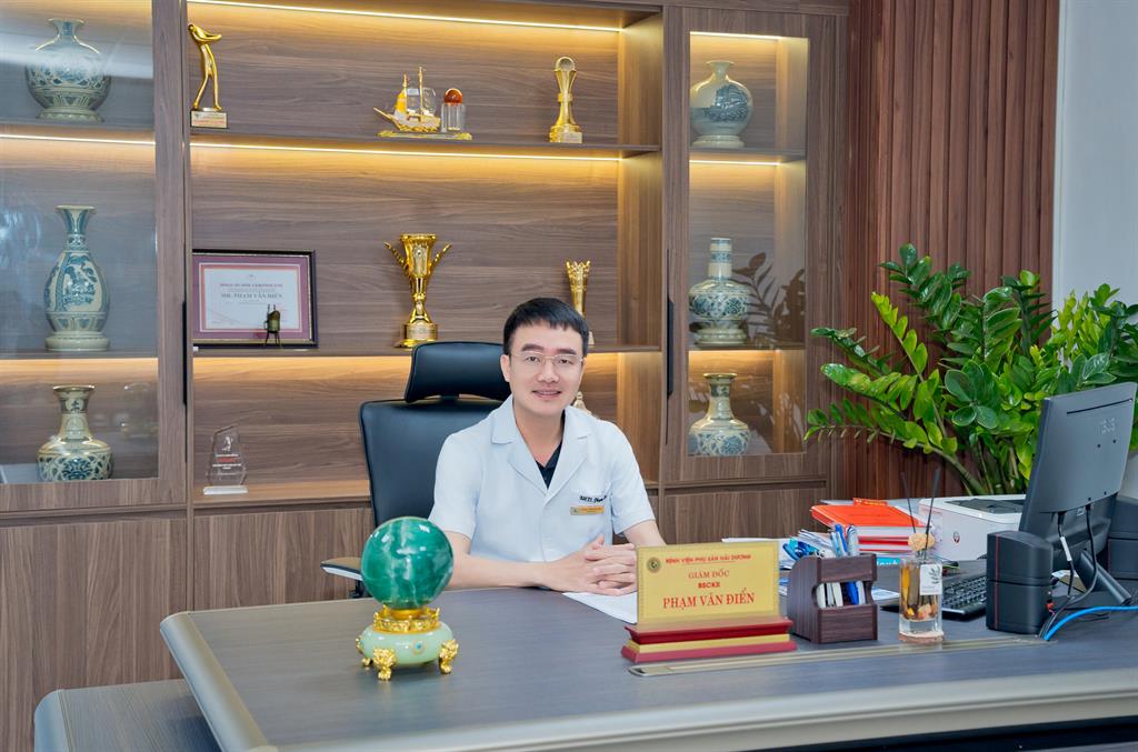 PHÓ GIÁM ĐỐC BỆNH VIỆN PHỤ SẢN HẢI DƯƠNG TRỰC TIẾP THĂM KHÁM VÀ CHỈ ĐẠO CHUYÊN MÔN